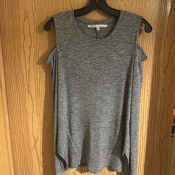 RACHEL Rachel Roy Cold Shoulder Top - Picture 3 of 4